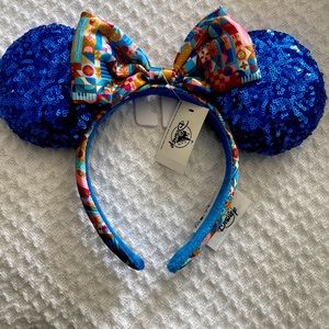 Disneyland Club 33 ears brand new! Firm price. Shipping within 24 hours!